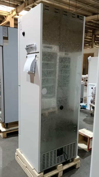 Холодильник комбинированный, 2-8°C/от -10 до -25°C, объем 300 л, вертикальный