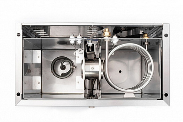 Дистиллятор, производительность 4 л/ч, с баком накопителем 8 л, наличие РУ