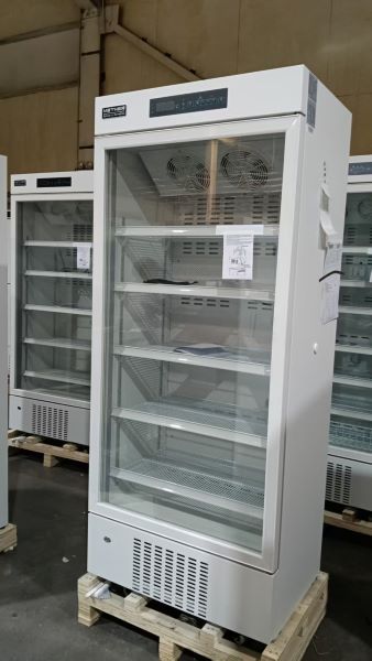 Холодильник, 2-8°C, объем 416 л, вертикальный, стеклянная дверь с электрическим подогревом
