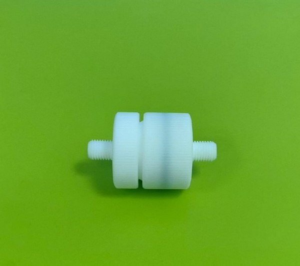 Фильтродержатель шприцевой из тефлона (PTFE), резьбовое соединение, для мембран диаметром 13 мм