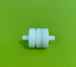 Фильтродержатель шприцевой из тефлона (PTFE), резьбовое соединение, для мембран диаметром 13 мм